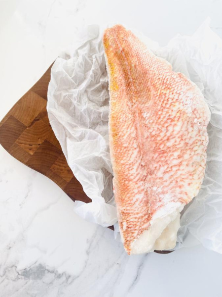 Филе окуня свежемороженое на коже 170-227