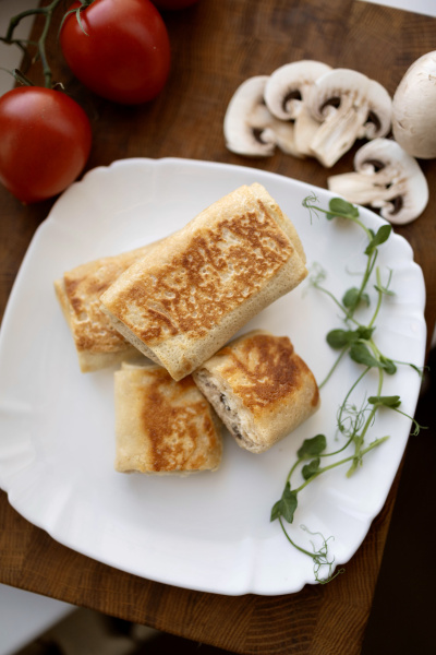 Блинчики с курицей и грибами