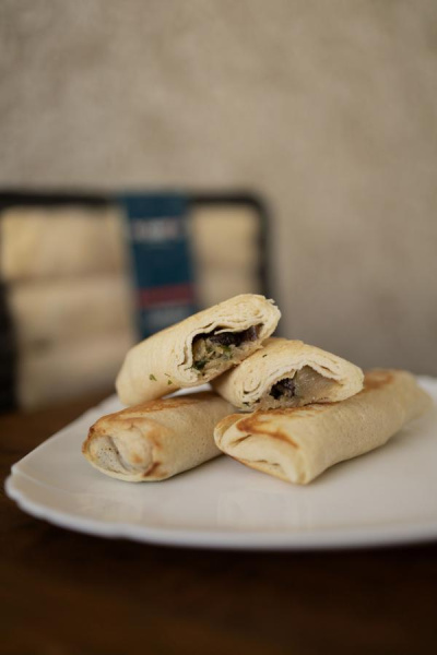 Блинчики с пекинской капустой и грибами шиитаке